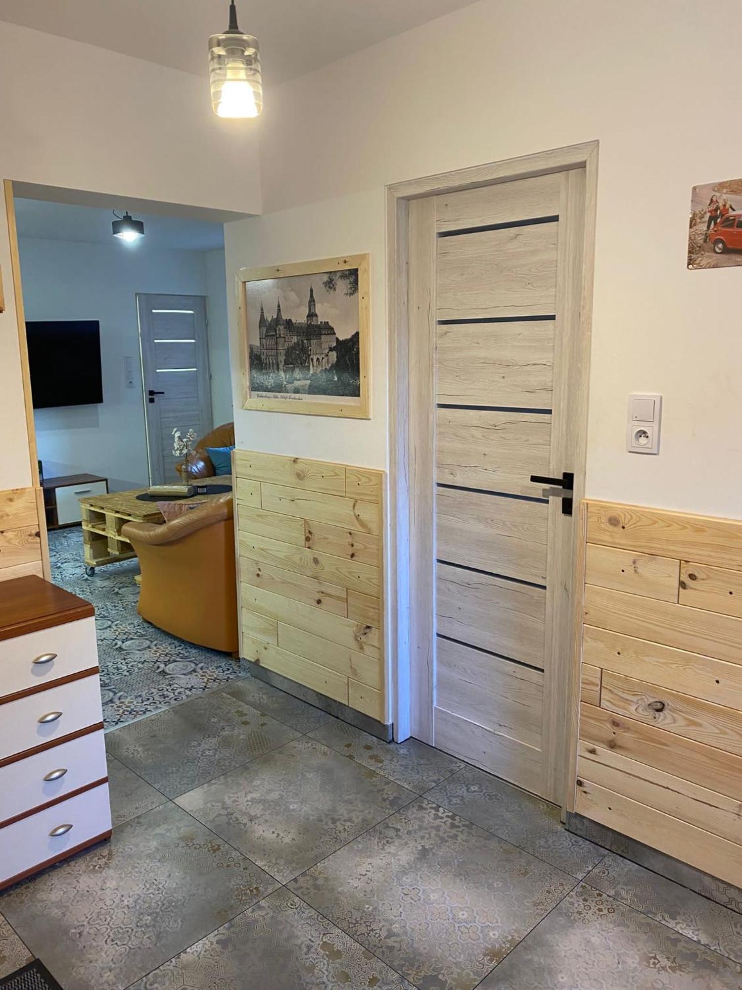 Apartamento Blisko Teatru 2 Wałbrzych Exterior foto